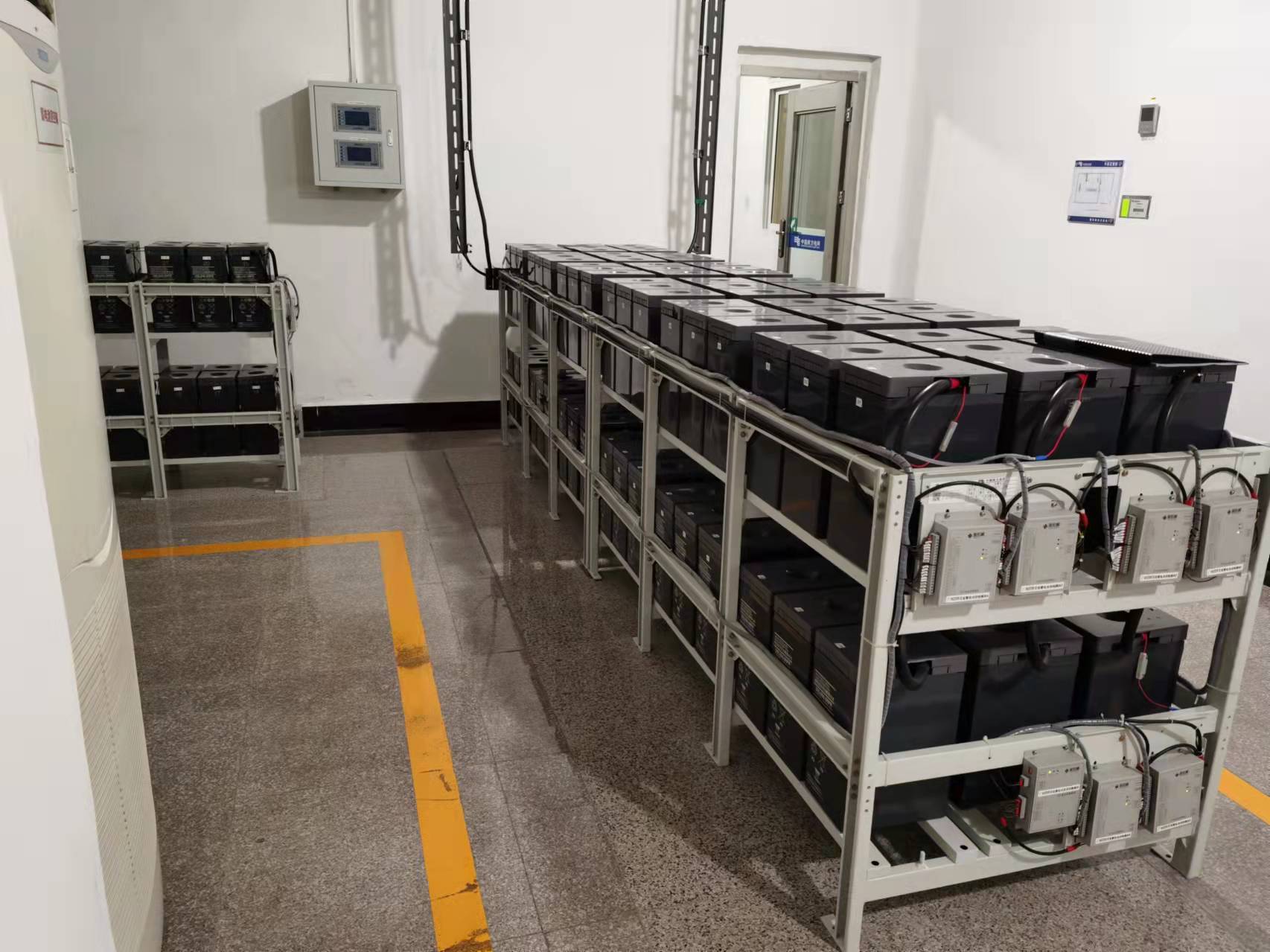 好博ups电源如何根据主机功率和待机时间计算电池容量？